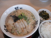 「藤平ラーメン・ランチ餃子セット（８８０円）」@らー麺 藤平 横堤店の写真