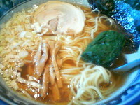 「醤油らーめん／カタメ（￥５５０）」@龍神麺の写真