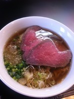 「贅沢焼牛らぁ麺￥１０００」@牛骨らぁ麺 マタドール 本店の写真