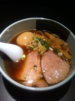 「味玉ら～めん（あっさり）￥９００」@麺屋武蔵 虎嘯の写真