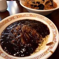 「짜장면（チャジャンミョン） 4,000W」@開花の写真