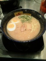 「丸玉とんこつしぼり」@満洲屋が一番 船橋店の写真