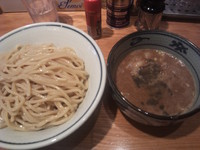 「濃厚煮干しつけ麺　大盛り【780円】」@月と鼈の写真