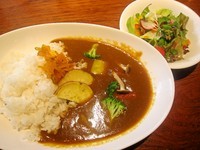 「欧風カレー＋サラダ＋紅茶セット（１１００円）」@ガーデンカフェ ぬまもとの写真