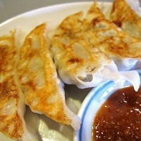 「餃子…300円」@やきやの写真