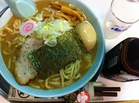 「大勝軒（らーめん中盛)+黒烏龍茶」@らーめん 凌駕の写真