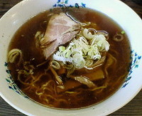 「ラーメン（正油）　７００円」@雷文の写真