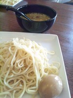 「豚骨つけ麺・塩＋味玉」@一代元 浦和上野田店の写真