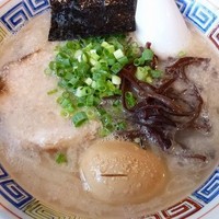 「塩豚骨チャーシューメン（味付玉子トッピング）」@ハングリードラゴンの写真