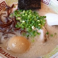 「博多長浜らーめん（味付玉子トッピング）」@ハングリードラゴンの写真