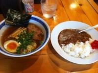 「醤油ラーメンミニカレーセット」@らー麺 みうらの写真