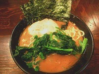 「ラーメン＋ほうれん草」@らーめん武道家 口の写真