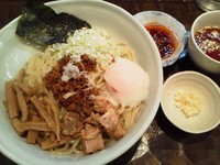 「油そば（大盛３５０㌘）＋温玉TP　￥６００円＋￥１００円」@油そば 油虎の写真