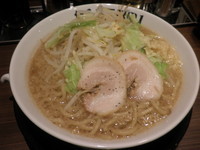 「ガッツ系ラーメン」@麺屋ZERO1 両国駅前店の写真