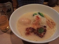 「味玉ラーメン＋ビール」@麺処 維新の写真