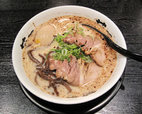 「藤平らー麺＋味玉」@らー麺 藤平 大手町店の写真