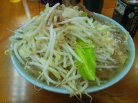 「ラーメン小豚（全マシ）」@ラーメン二郎 新橋店の写真
