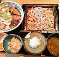 「地鶏丼セット(1300円)」@手打ち蕎麦・うどん・和食 玉川の写真