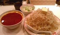 「冷やし味噌ラーメン 辛さ２倍の麺特大ヤサイバター」@蒙古タンメン 中本 新宿店の写真