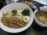 「チャーシューつけ麺(大)1050円」@らーめん 友心の写真