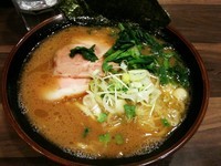 「ラーメン(700円)」@神田ラーメン わいず 神田本店の写真