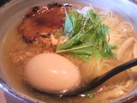 「うま塩味玉そば850円」@麺屋宗 -sou- 中目黒店の写真