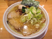 「肉そば　こってり+ゆでたまご（無料）」@井関屋の写真