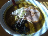 「カレーラーメン」@室蘭カレーらーめん じぇんとる麺 弥生店の写真