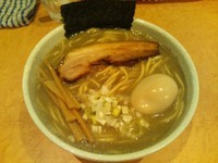 「煮干しラーメン700円＋大盛100円」@麺家 一鶴の写真