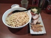 「まぜそば辛うま大盛無料」@オリオン食堂の写真