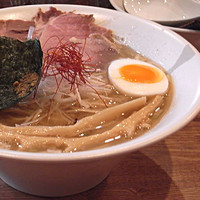 「塩らーめん」@らーめん べんがらの写真