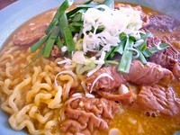 「もつ煮込みらーめんセット（880円）＋大盛り（100円）」@かっちゃんらーめん 麺屋○勝の写真