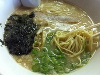 「炙り背油醤油らーめん 650円」@らーめん こきん太の写真