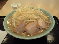 「太麺（800円）ﾆﾝﾆｸ」@らーめんたいざん 海老名SA店の写真