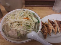 「タンギョウセット【1000円】」@タンメンしゃきしゃき 新橋店の写真