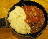 「アスパラガスとトマトの牛肉カレー　９９０円」@野菜を食べるカレー camp express 池袋店の写真