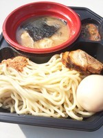 「『麺屋　一燈』渡り蟹と豚骨のブレンドつけ麺＋王道盛り」@大つけ麺博2011の写真