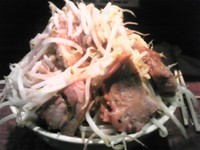 「豚入りラーメンヤサイニンニクアブラカラメ」@ラーメン荘 その先にあるものの写真