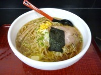「醤油バターラーメン中盛（ランチ５００円）」@麺屋 文太の写真