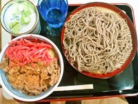 「牛丼と十割そばセット（蕎麦ダブル）」@そば処吉野家 あびこショッピングプラザ店の写真
