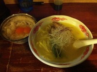 「鶏白湯らーめん 780 + 玉子かけご飯 200」@麺・酒処 ぶらりの写真