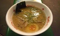 「豚骨醤油ラーメン」@新潟秘蔵麺 無尽蔵 西武ドーム店の写真