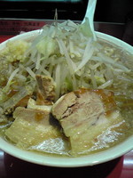 「醤油ラーメン￥700」@らーめん こじろう526 神田小川町店の写真