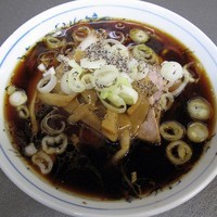 「中華そば 小（並）￥７００」@西町大喜 西町本店の写真