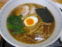 「しょうゆらーめん」@横浜とんとんの写真