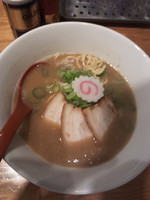 「濃厚煮干しそば」@月と鼈の写真