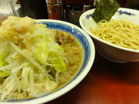 「つけめん小￥730（ニンニク少なめ野菜アブラ）」@らーめん豚喜 川口店の写真