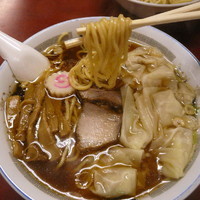 「ワンタンメン 700円」@珍々亭の写真