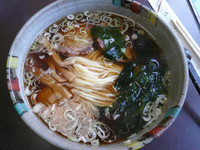 「醤油ラーメン　￥530」@ファミリーラーメン さんげつの写真