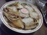 「肉煮干し中華そば」@肉煮干中華そば さいころ ワンズモール内ラーメン劇場店の写真